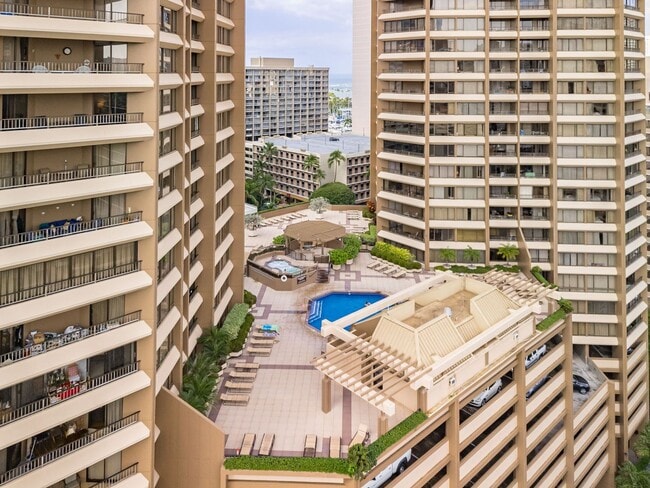 Building Photo - Available TBD - Discovery Bay 2 Bed, 2 Bat...