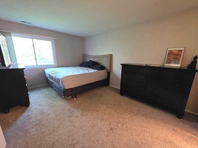 Building Photo - 953 Brunswick Cir