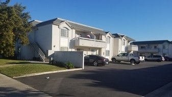 7892 2nd Street - 7892 2nd St