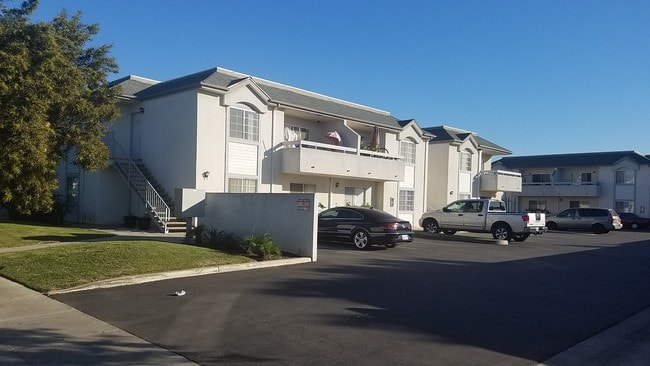 7892 2nd Street - 7892 2nd St