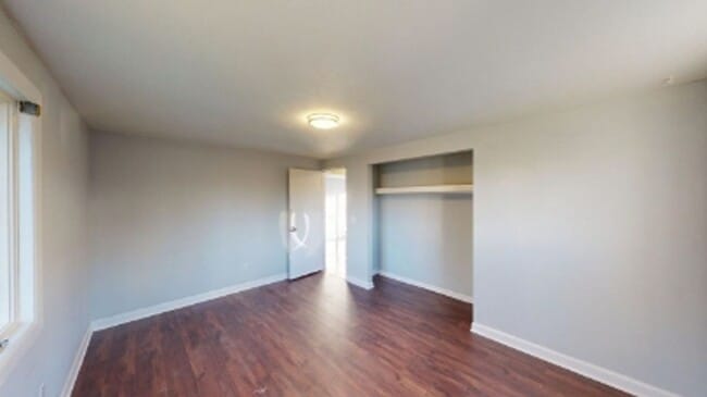 Building Photo - 4-Bedroom Split-Level Updated Home with Garage, Deck, and Large Backyard