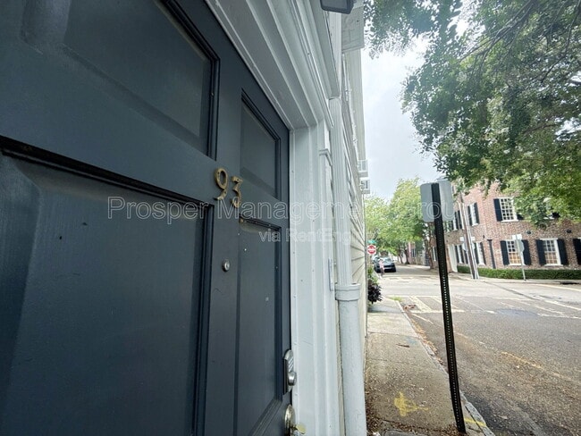 Building Photo - 93 Tradd St
