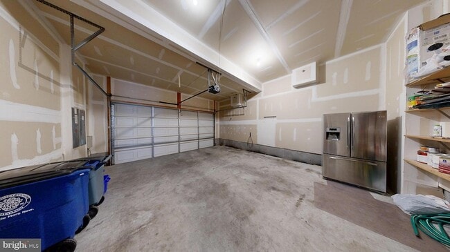 Building Photo - 3041 Moore Ln
