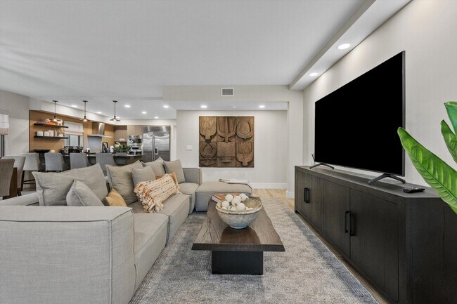 Building Photo - 2785 Polo Island Dr