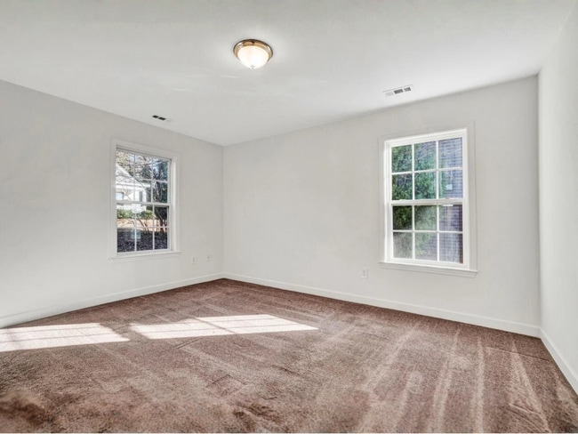 Building Photo - 305 S Calhoun St