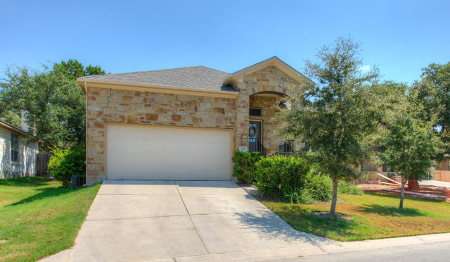 Building Photo - One Story Hill Country Home, Many Upgrades