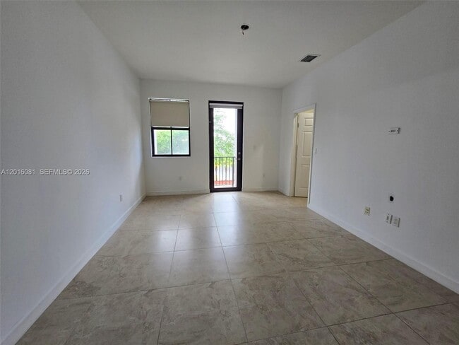Building Photo - 5810 NW 104th Path