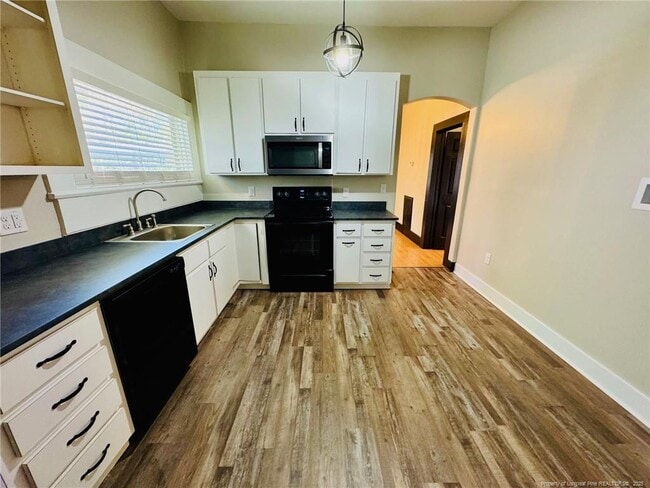 Building Photo - 1803 N Floyd Ave