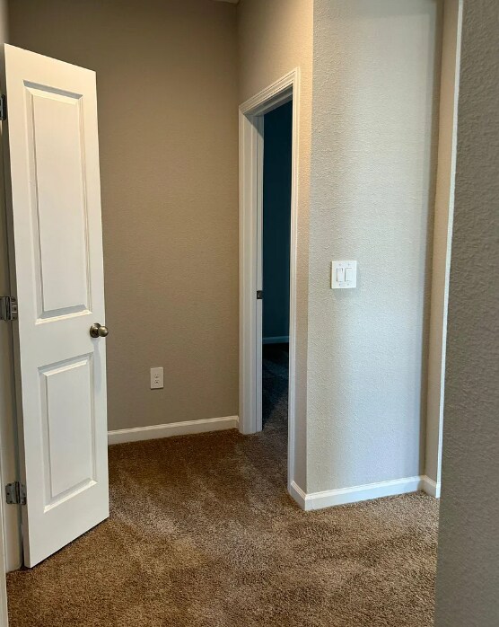 Building Photo - 657 Silver Landing Dr