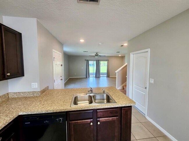 Building Photo - 335 Arbor Lakes Dr