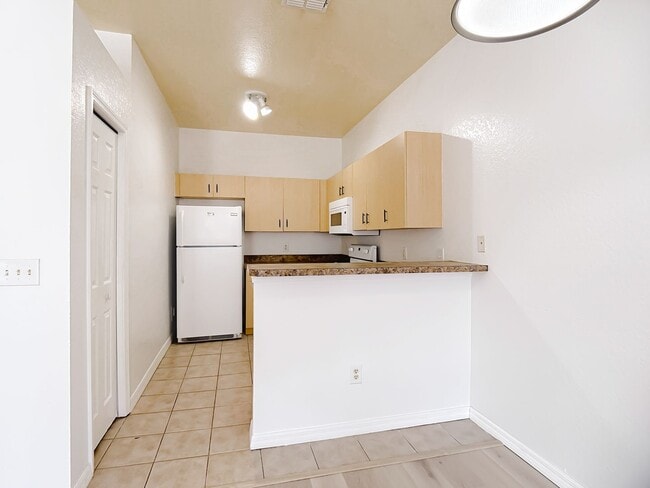 Building Photo - Amenities Galore in Lake Marion Golf Resort! Gated Community! Lovely 2-Bedroom, 2-Bath Condo!