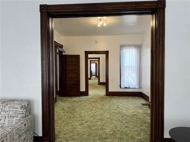 Building Photo - 407 Fallowfield Ave