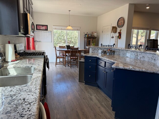 Building Photo - Unique opportunity!  3 BR 2.5 BA Farm-ranc...