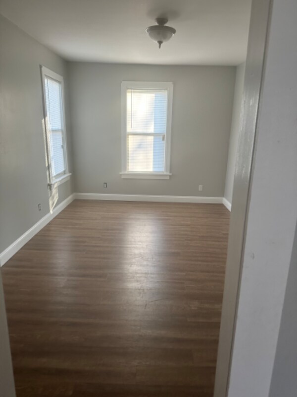 Building Photo - 142 Geddes Terrace