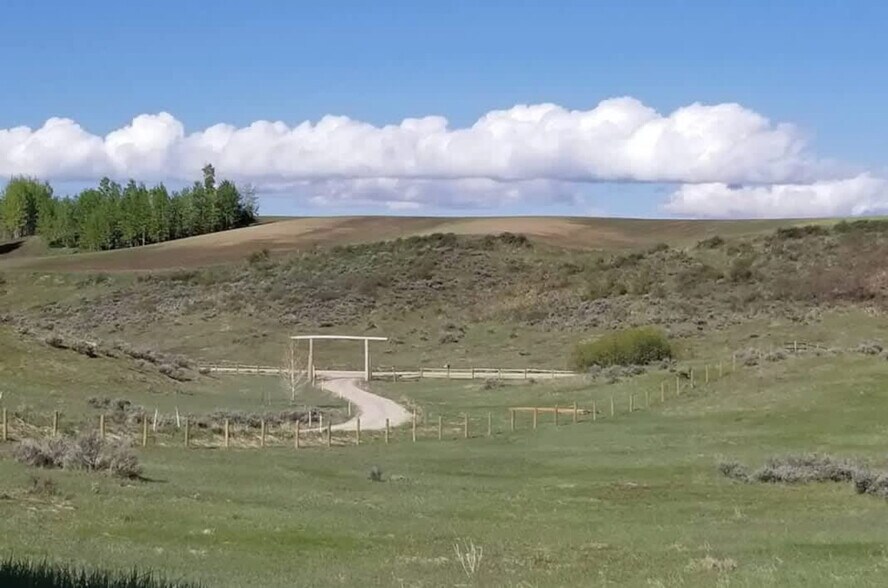 Building Photo - 10455 Rammell Mountain Rd