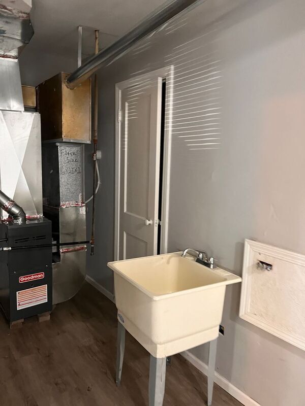 Building Photo - 18455 Wormer Ave