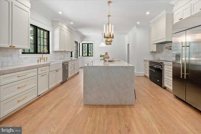 Building Photo - 10816 Barn Wood Ln