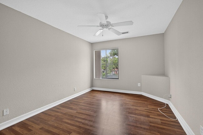 Building Photo - 131 Island Way