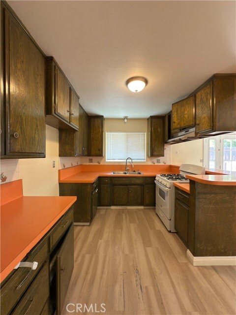 Building Photo - 4835 Fiesta Ave