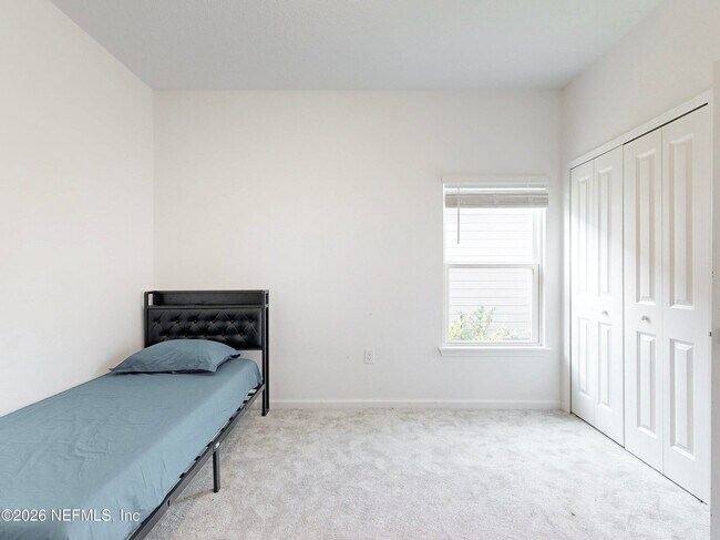 Building Photo - 401 Archstone Wy