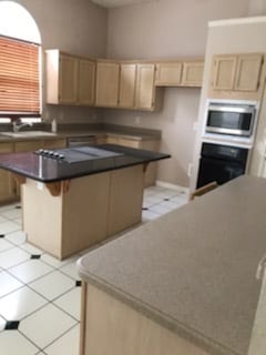 Building Photo - 3217 Pecan Meadow Dr