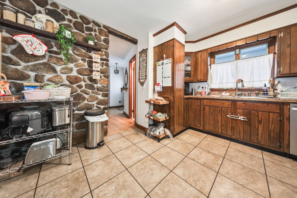 Building Photo - 41 Trout Brook Dr