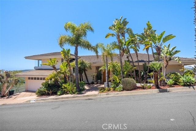 Building Photo - 1415 Skyline Dr