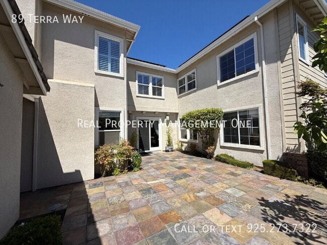 Building Photo - 89 Terra Way