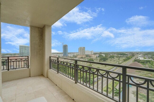 Building Photo - 550 Okeechobee Blvd