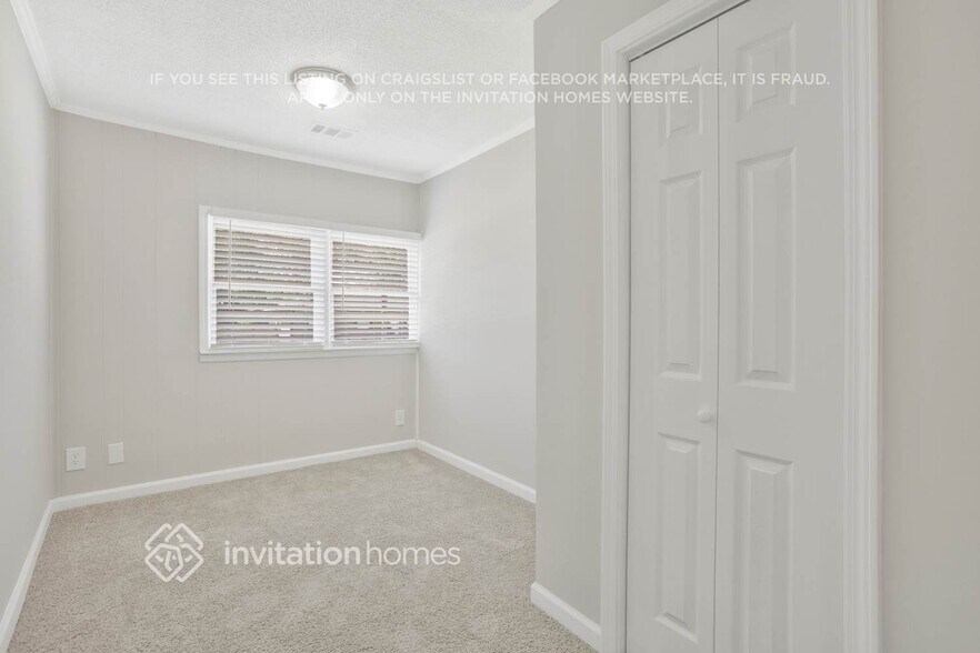 Building Photo - 4108 Campbell St NE