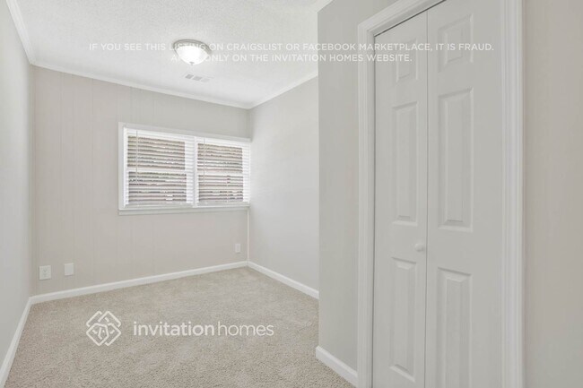 Building Photo - 4108 Campbell St NE