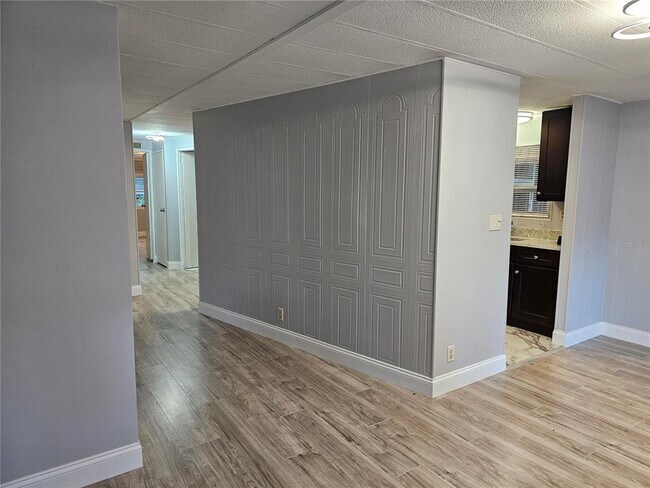 Building Photo - 354 Ivanhoe Cir