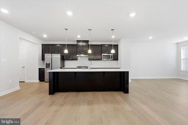 Building Photo - 115 Tonio Pl