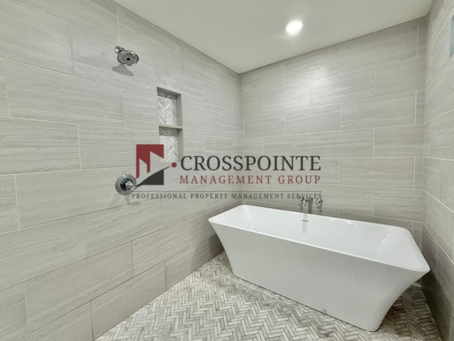 Building Photo - Beautiful 3 Bedroom 2 Bathroom Home in Winona!