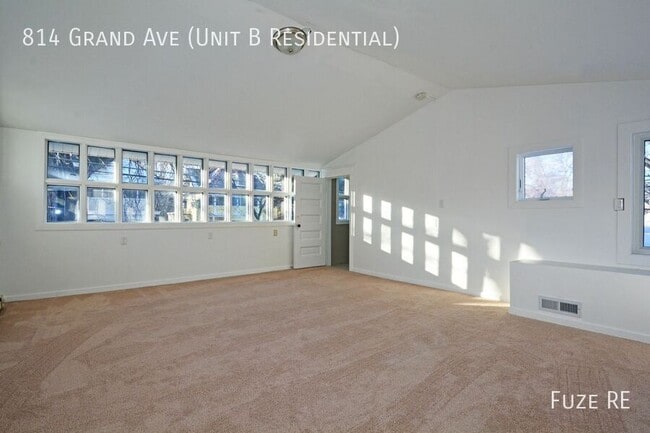 Building Photo - 814 Grand Ave