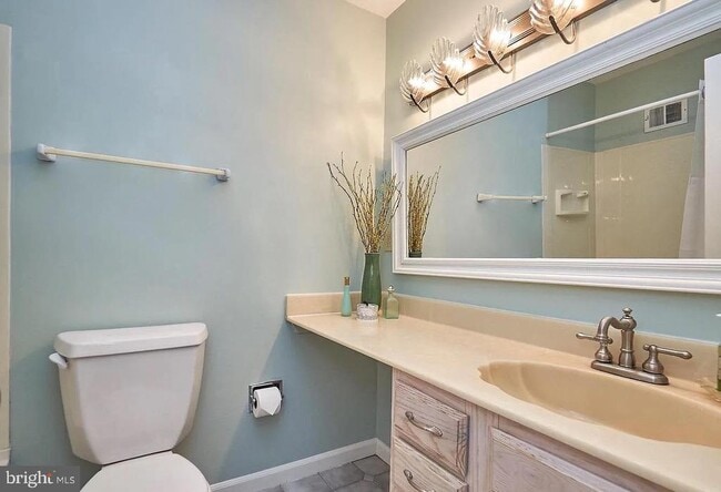 Building Photo - 11312 Myrtle Ln