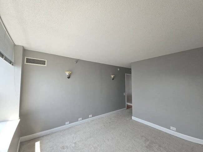 Building Photo - 474 N Lake Shore Dr