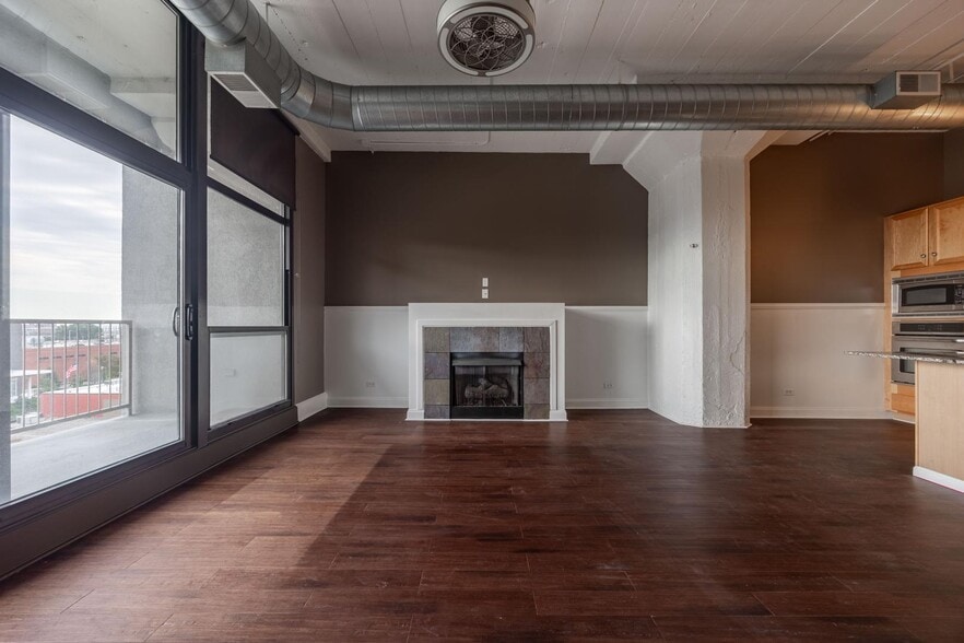 Building Photo - 1530 S State St