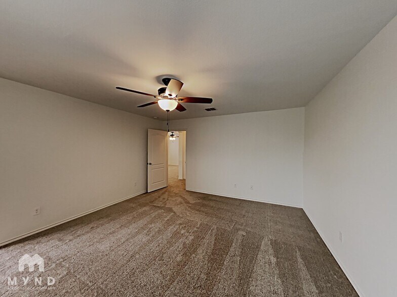 Building Photo - 440 Stonebrook Dr