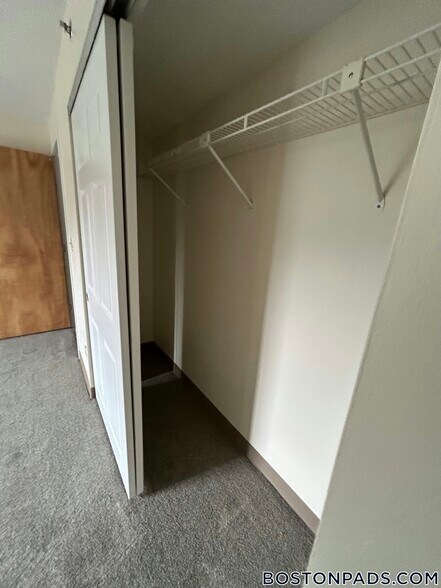 Building Photo - 148 N Beacon St