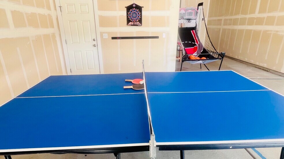 Building Photo - 1123 Drexel Hill Ave