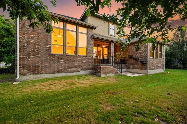 Building Photo - 2201 Quarry Loop
