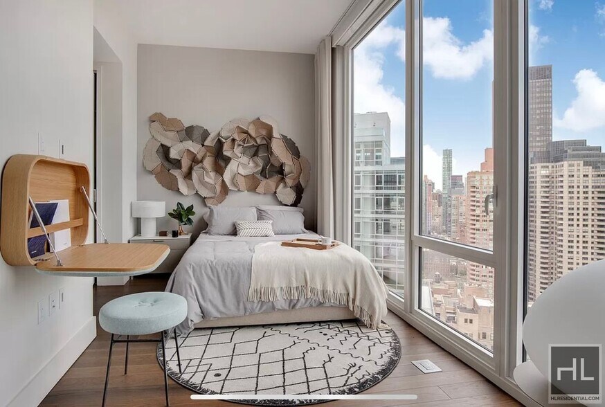 Building Photo - East 44th Street