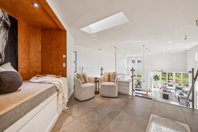 Building Photo - Eastside Sonoma | Vineyard & Hill Views