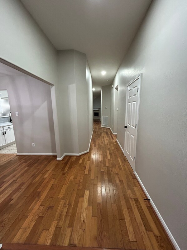 Building Photo - 21725 York Timbers Dr