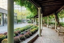 Building Photo - 1731 Beacon St