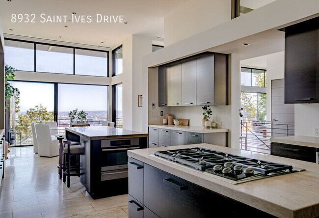 Building Photo - 8932 St Ives Dr