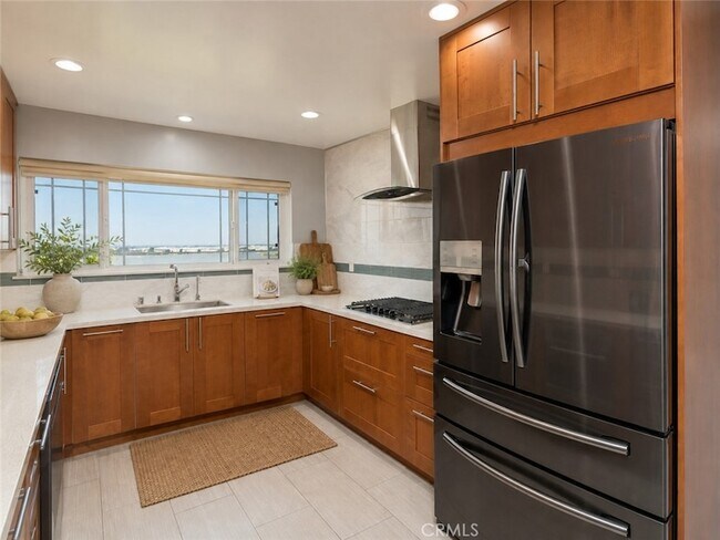 Building Photo - 8471 Vine Valley Dr