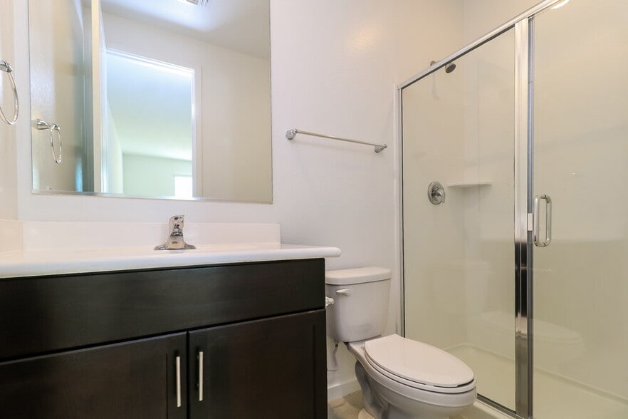 Building Photo - 11014 W Luxton Ln