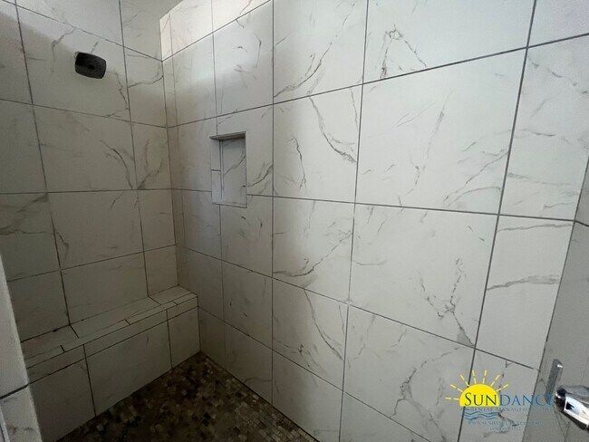 Building Photo - Beautiful home in the heart of Niceville!